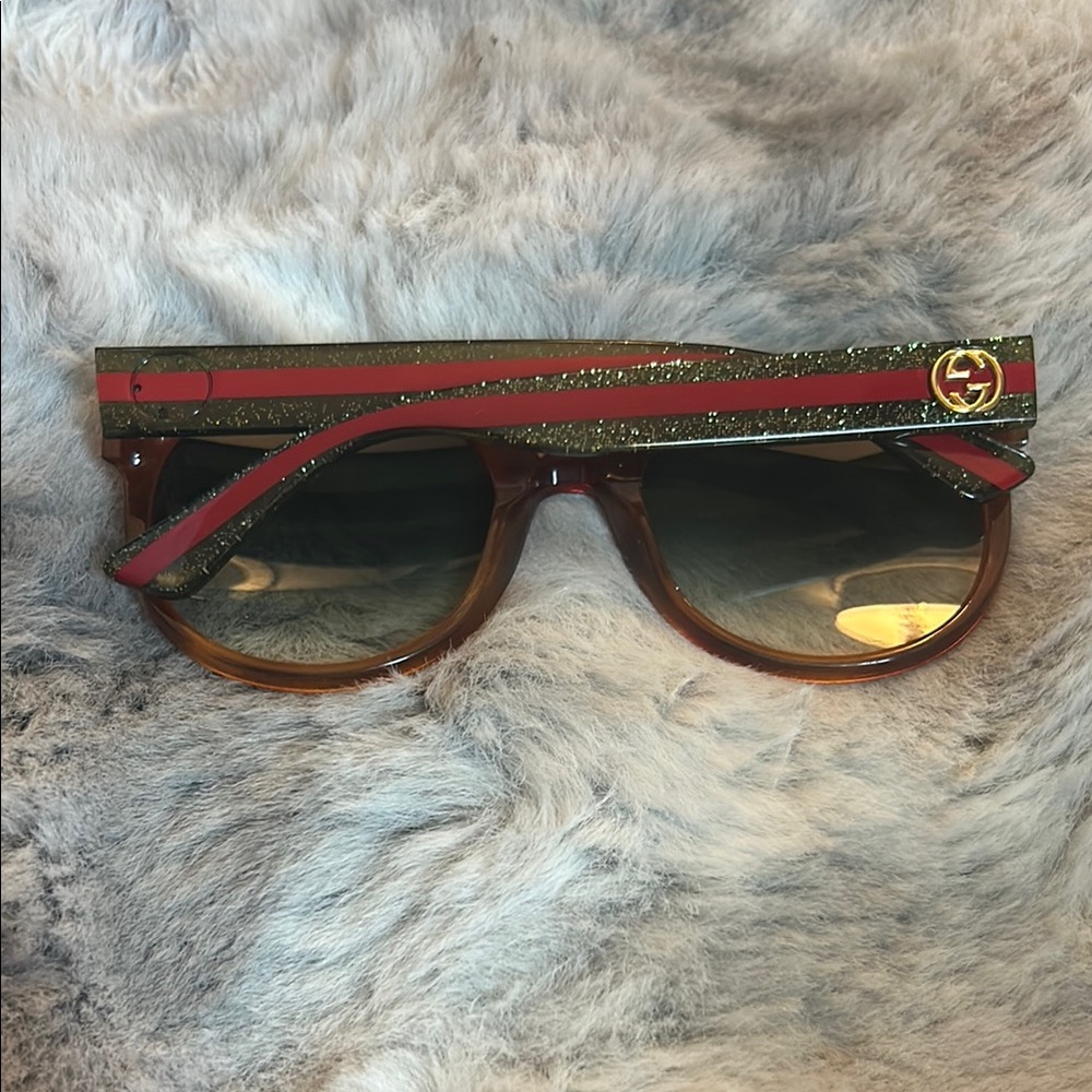 Gucci web sunglasses